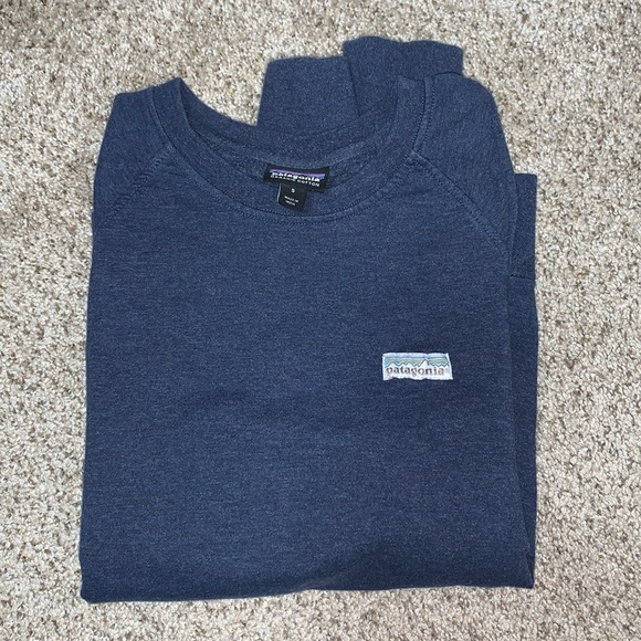 Patagonia Tops - Patagonia Crew Sweatshirt S Navy